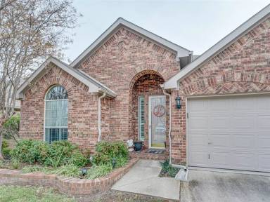Main picture of 8109 Hosta Way
