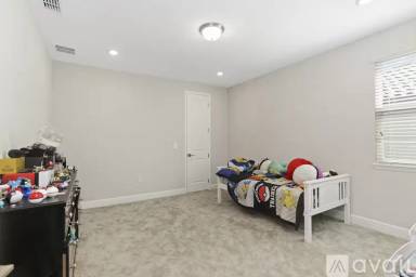Main picture of 8235 Ludington Cir