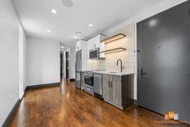 Main picture of 304 Water St