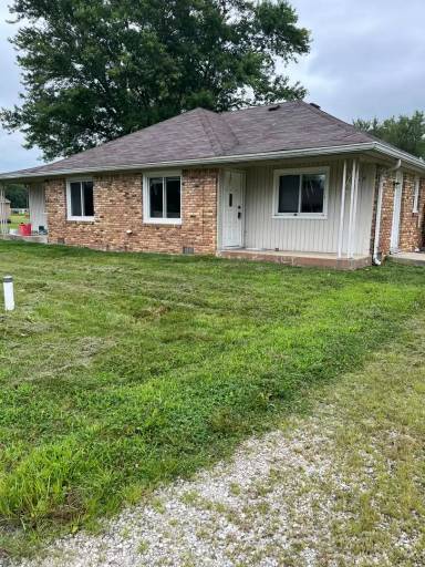Main picture of 7064 N Manor Dr