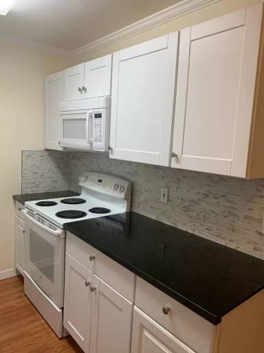 Main picture of 404 Boardwalk Ave