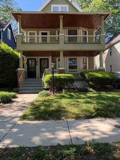Main picture of 9120 Yale Ave