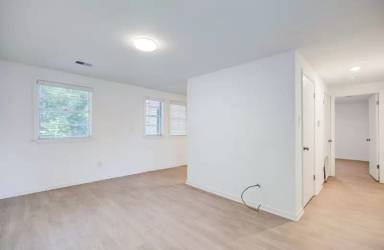 Main picture of 2044 Southern Ave