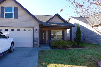Main picture of 736 Bankston Dr
