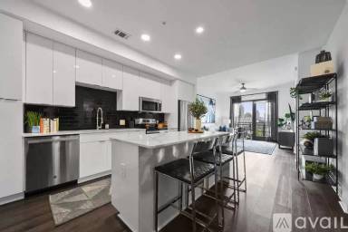 Main picture of 1776 Peachtree St NW