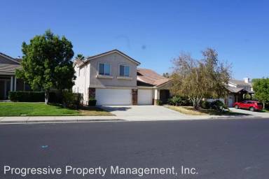 Main picture of 13858 Buckskin Trail Dr