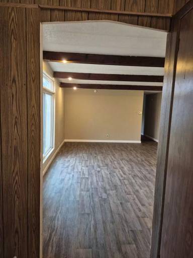 Main picture of 310 Burlington St