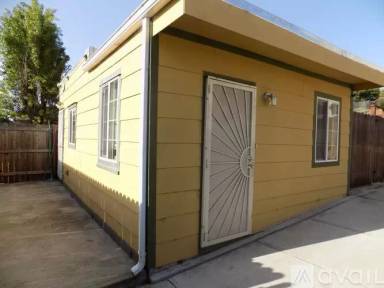 Main picture of 665 Appian Way