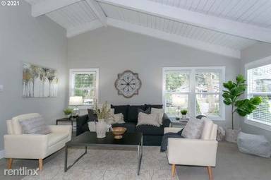 Main picture of 615 6th St