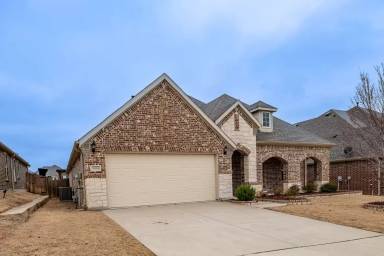 Main picture of 1924 Angein Ln