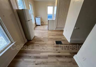 Main picture of 2130 Broadway