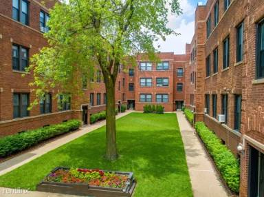 Main picture of 642 W Cornelia Ave