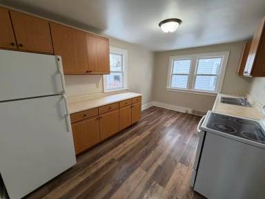 Main picture of 732 Vine Ave