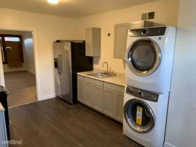 Main picture of 205 8th Ave