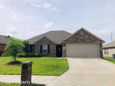 Main picture of 500 Ridge Point Dr