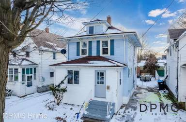Main picture of 1444 Prospect St