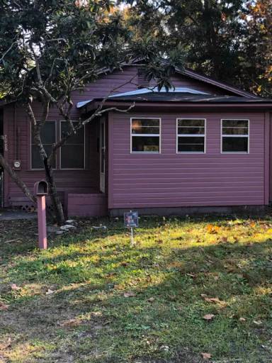 Main picture of 2068 W 1st St