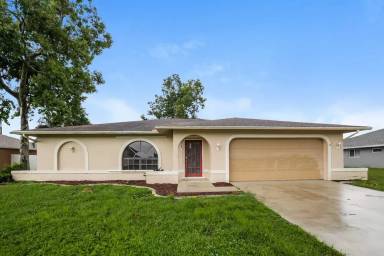 Main picture of 433 SE 13th Pl
