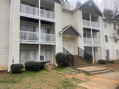 Main picture of 2326 W Vandalia Rd