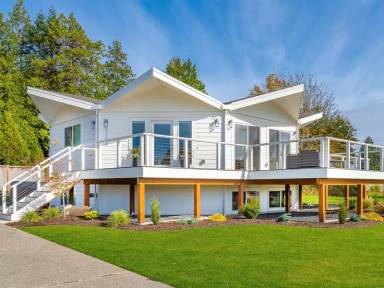 Main picture of 5758 Nakat Way