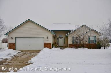 Main picture of 3285 N Ping Rd