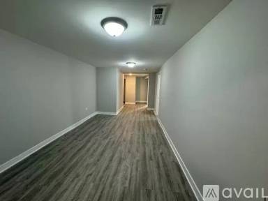 Main picture of 6830 S Michigan Ave