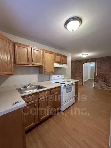 Main picture of 3 Irving St