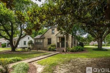Main picture of 731 Buck St