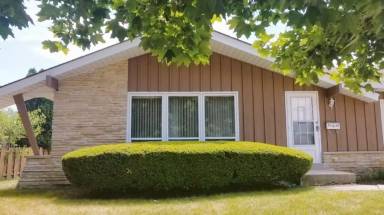 Main picture of 5128 Maplewood Dr