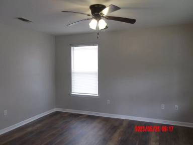 Main picture of 3712 37th Ave