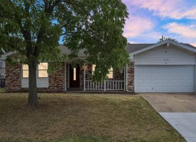 Main picture of 9418 E 39th Pl