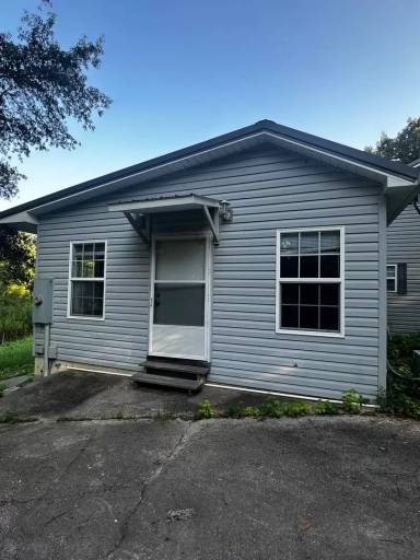 Main picture of 742 Old Sulphur Springs Rd