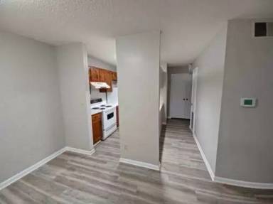 Main picture of 2214 SW 29th Ter