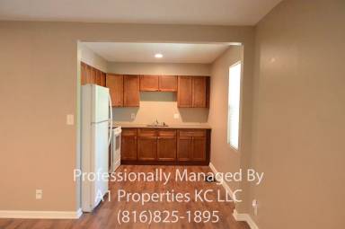 Main picture of 6603 W 76th St
