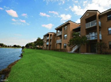 Main picture of La Vue at Emerald Pointe Apartments