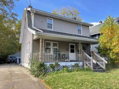 Main picture of 1090 Herberich Ave