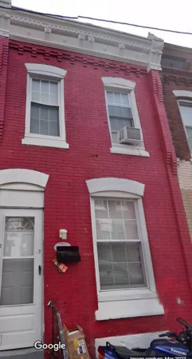 Main picture of 2833 N Lee St