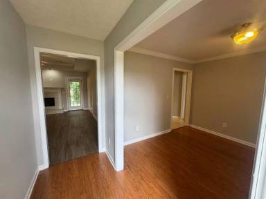 Main picture of 7002 Oak Side Ct
