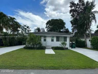 Main picture of 6833 SW 84th Ave
