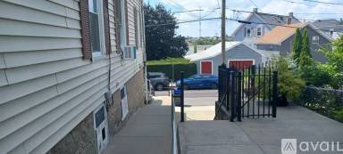 Main picture of 38 Pitman St