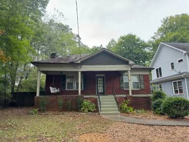 Main picture of 54 E Lake Dr NE