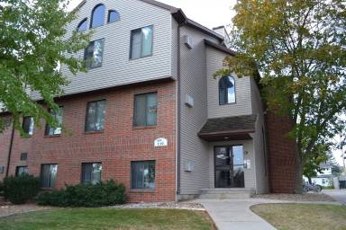 Main picture of 119 Hyland Ave