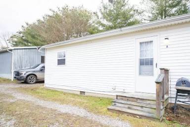 Main picture of 8067 Rock Riffle Rd