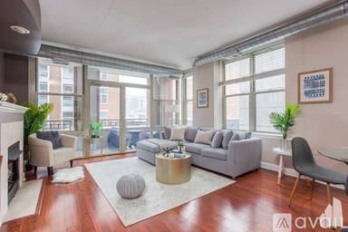 Main picture of 1001 W Madison St