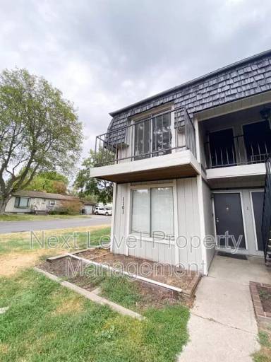 Main picture of 1101 5th Ave E