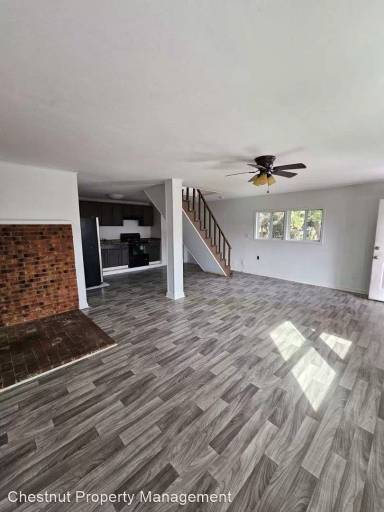 Main picture of 1323 Factory Rd