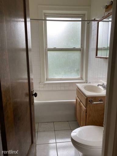 Main picture of 7456 S Eberhart Ave