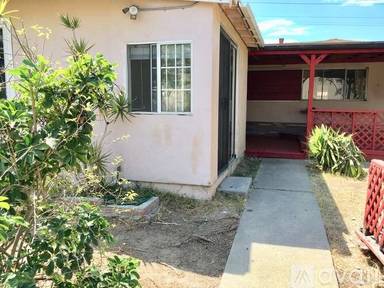 Main picture of 4640 Clairemont Dr