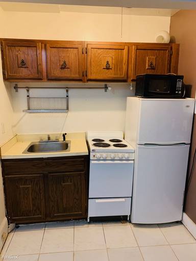 Main picture of 465 Park Dr