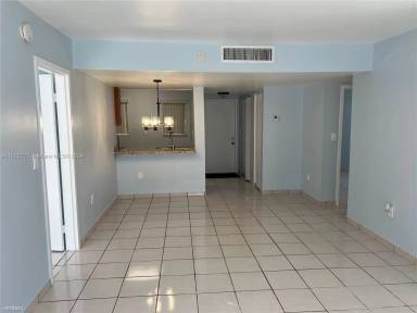Main picture of 14140 SW 84th St